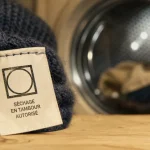 Symbole du seche linge : carré avec cercle et points sur étiquette